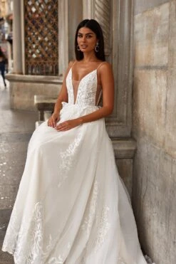 Ela Gown -Luxury Evening Wear Store 119 6498fe1d c78d 4eb1 ab4a c55c6355363b