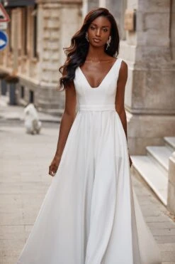 Keri Gown 8 Keri Gown -Luxury Evening Wear Store 16 01175432 1da4 4499 a384 f37c81786ccc