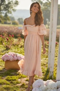 Malenya Dress 8 Malenya Dress -Luxury Evening Wear Store 22 80af541e 0db3 4968 a203 2c4200f14134