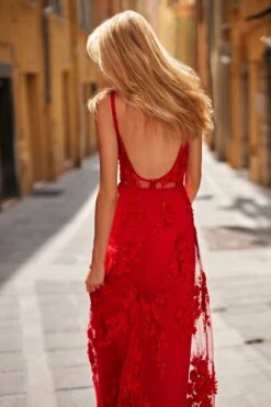 Magda - Red 16 Magda - Red -Luxury Evening Wear Store 28 8ca77ca1 76fc 46ab 97ed 0f162e53f5de