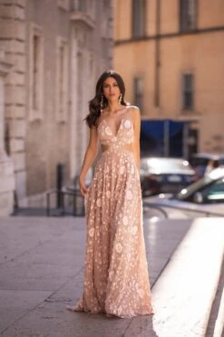 Fiorella 10 Fiorella -Luxury Evening Wear Store 2 13de2e71 8ce3 4368 88f0 27c4c1d63a12