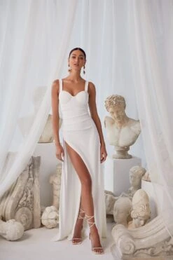 Laria - White 13 Laria - White -Luxury Evening Wear Store 8 ee70E5ece c702 4056 8d3c 664b94257b23 1600x df485624 654f 4c02 b583 71b7fd12b83c