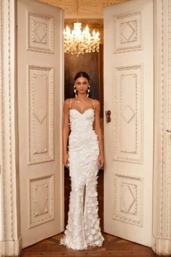 Petra - White -Luxury Evening Wear Store 8 eexfg705ece c702 4056 8d3c 664b94257b23 1600x 365bfd97 0d01 402d 950a 7c448e0a638b