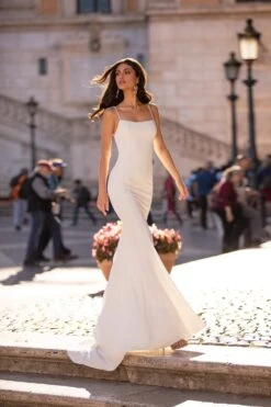 Giorgia - White -Luxury Evening Wear Store 96 83e86adf 097a 48c9 b6d3 9144eded43ba